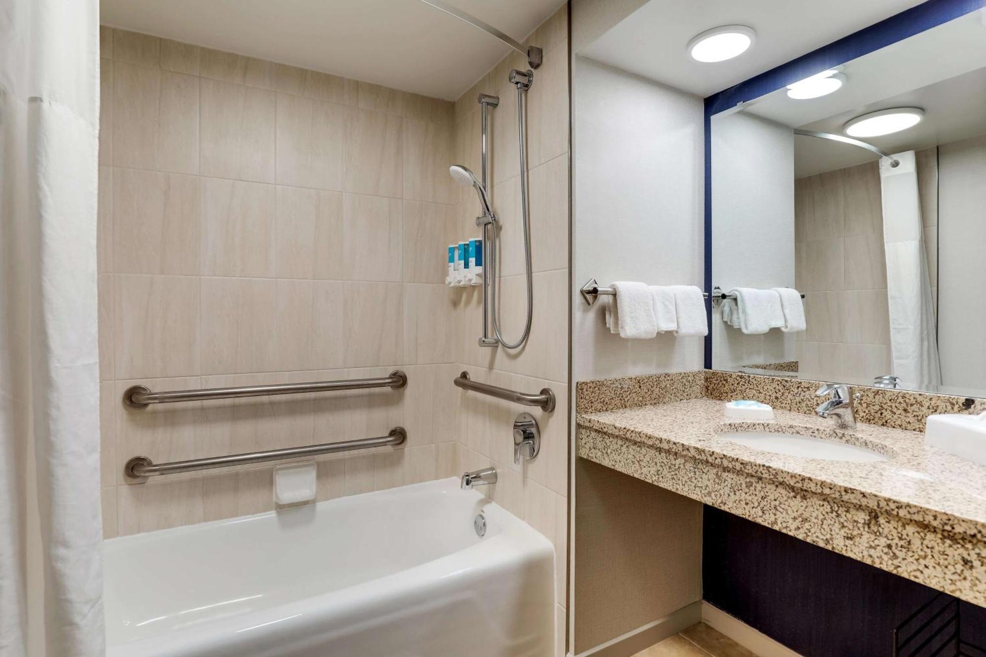 Drury Inn & Suites St. Louis St. Peters Saint Peters Esterno foto